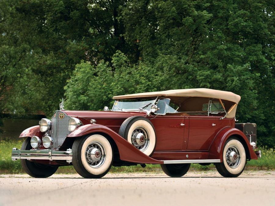  Packard Twelve Sport Phaeton 1933 года  (фото 12 из 13)